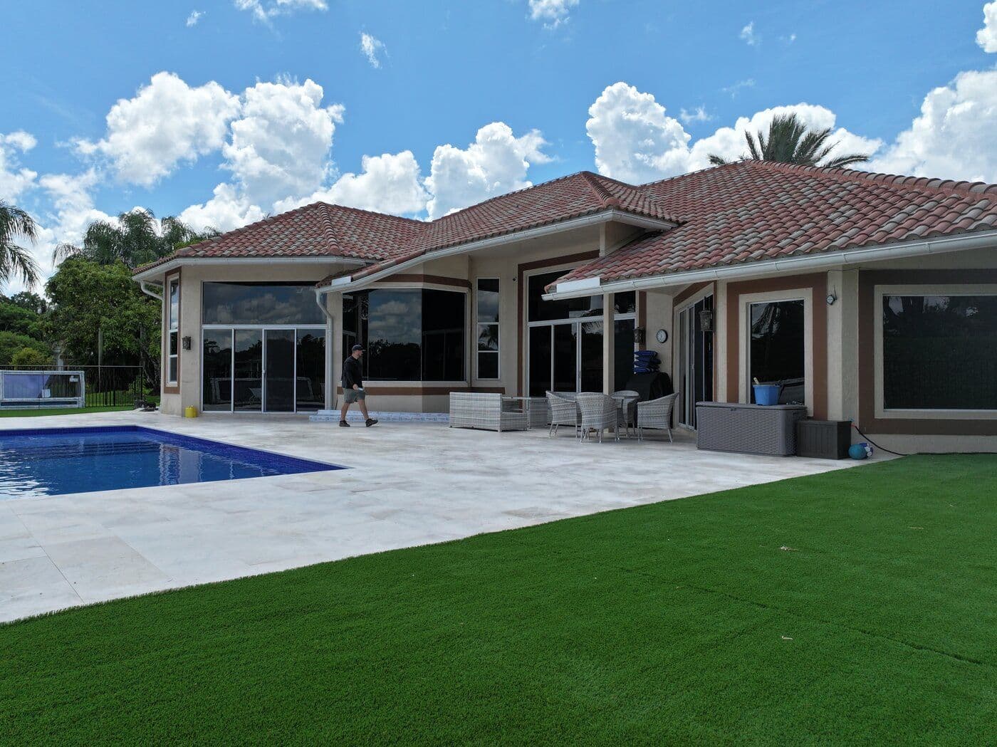 Finished roof on a tropical Florida home